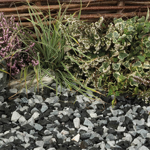 20mm Black Ice Chippings